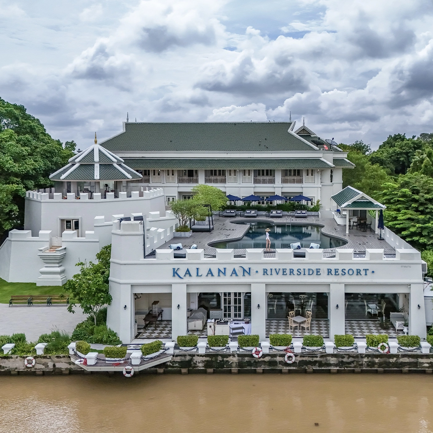 Kalanan Riverside Resort 1