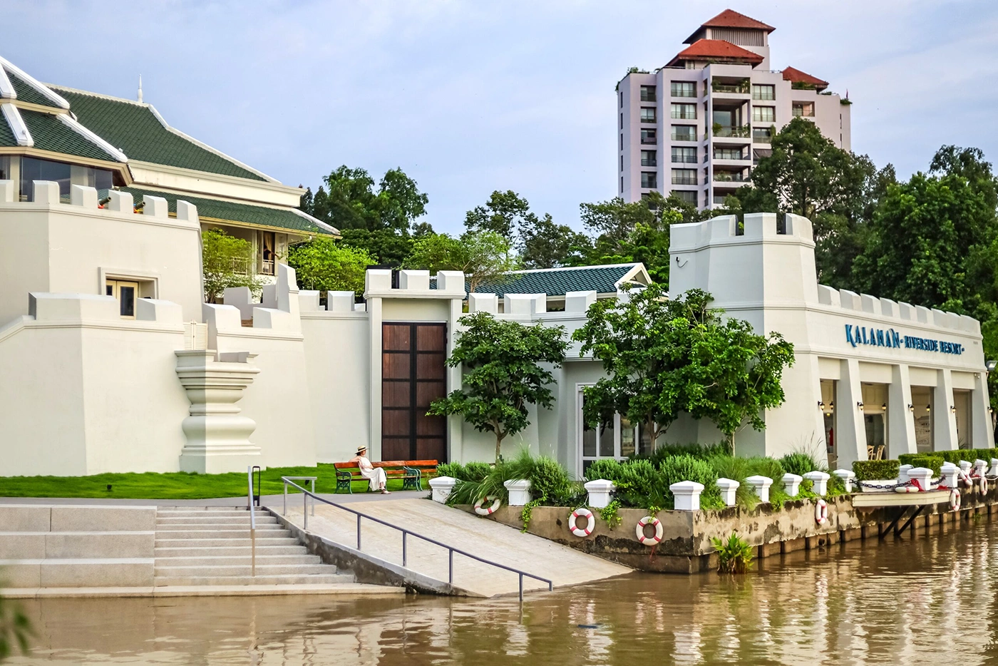 Kalanan Riverside Resort 2
