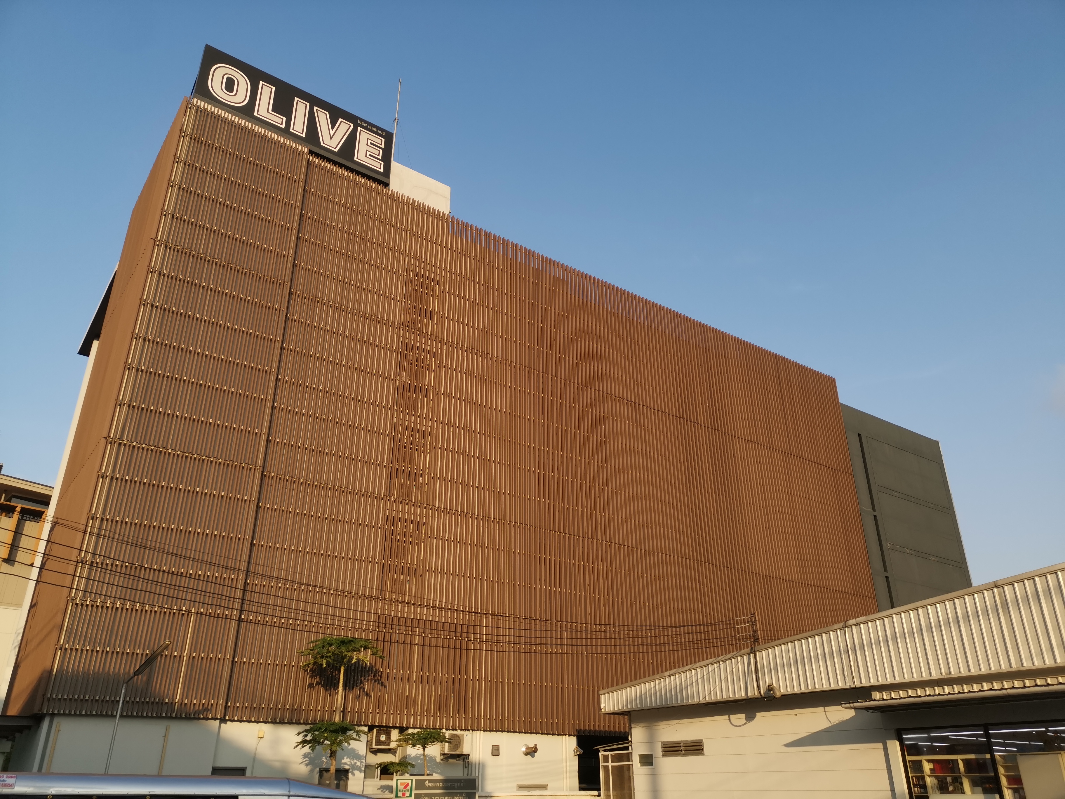 Olive Hotel Bangkok 3