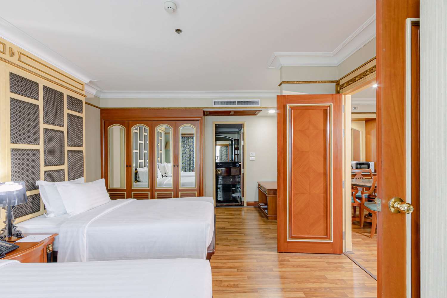 Golden Tulip Sovereign Hotel,Bangkok รูปภาพ 2